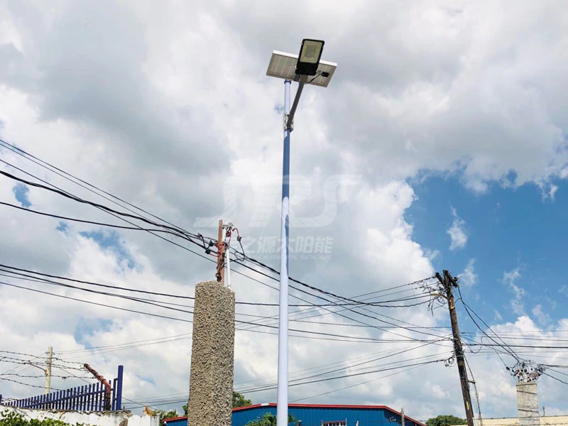 Solar Powered Street Lamp