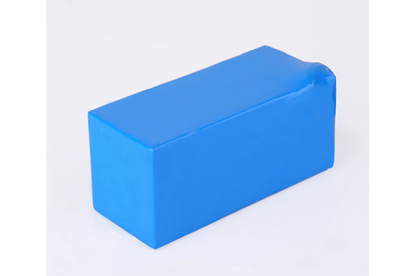 Large capacity lithium battery