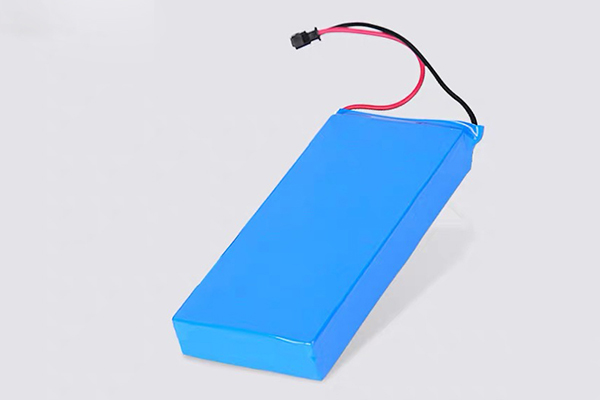 Large capacity lithium battery