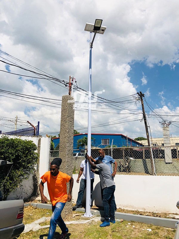 solar street light