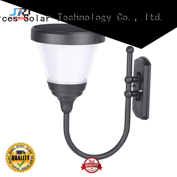 advantages of solar powered outdoor garden lights working for trees